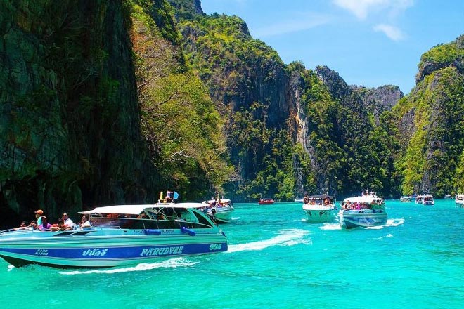 Private Phi Phi Sunrise Tour by Speed Boat