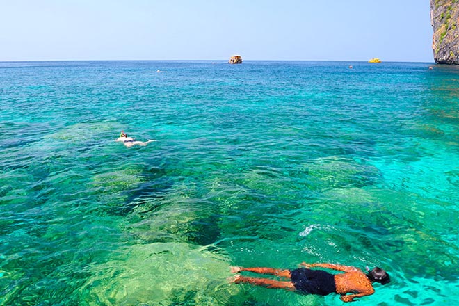 Private Phi Phi Sunrise Tour by Speed Boat