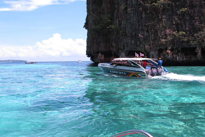 Private  Speed Boat to Phi Phi & Khai Islands