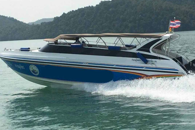 Private  Speed Boat to Phi Phi & Khai Islands