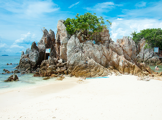 Private Speed Boat Charter to Khai Islands