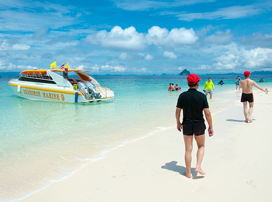 Private Speed Boat Charter to Khai Islands