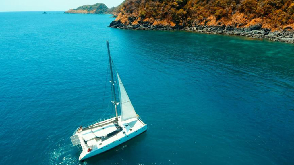 Private Khai  Islands Catamaran Yacht
