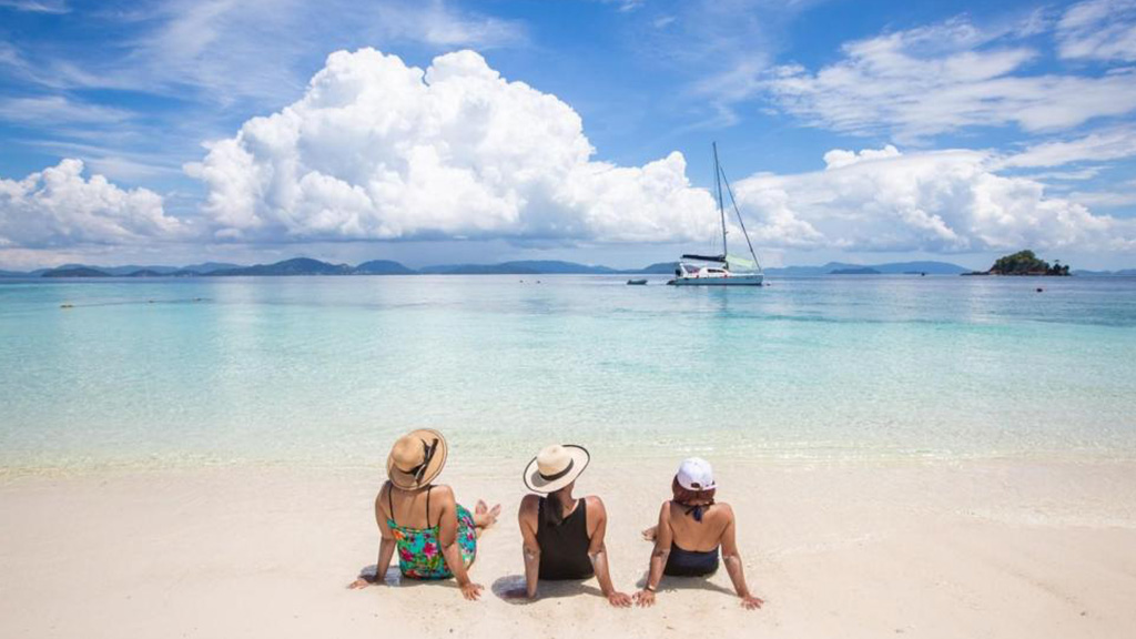 Private Khai  Islands Catamaran Yacht