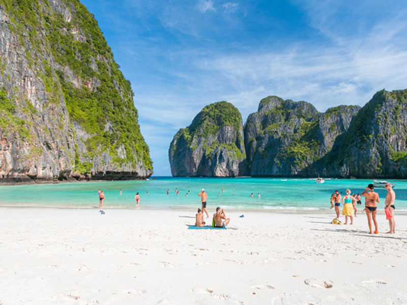 Phi Phi Island Tour by Speed Boat Half Day