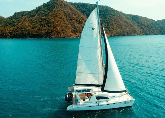 Private Catamaran  to  Raya and Coral Islands
