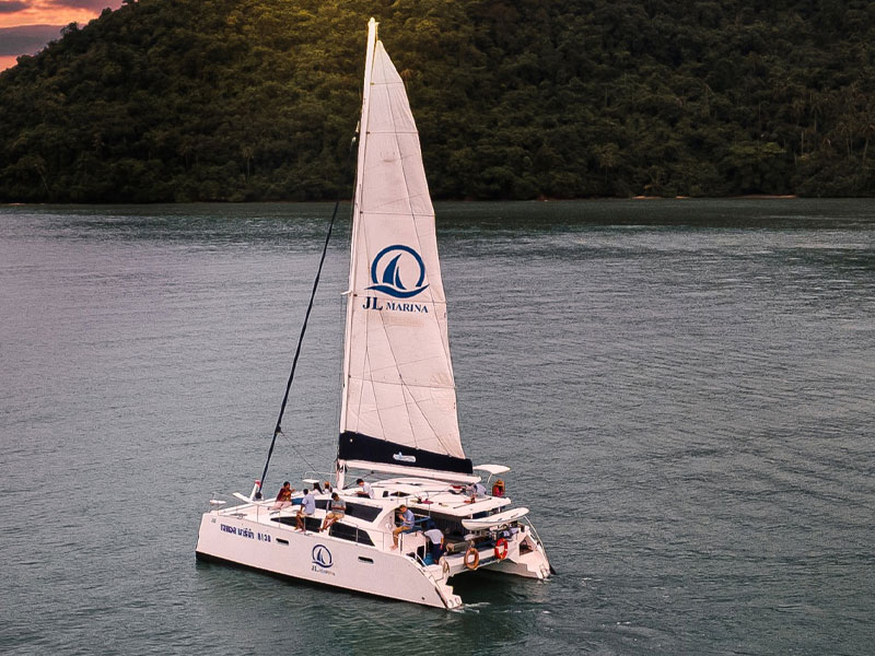 Private Raya Coral Islands by Catamaran Yacht