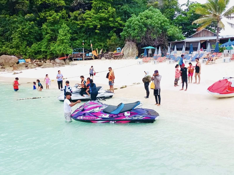 Private Speed Boat Charter to Khai Islands
