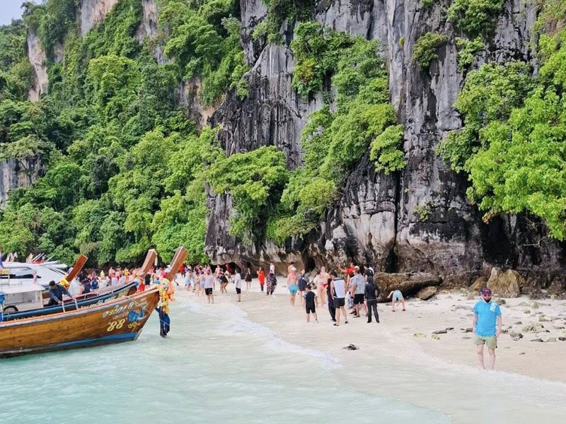 Private Speedboat Charters Phi Phi + James Bond Islands